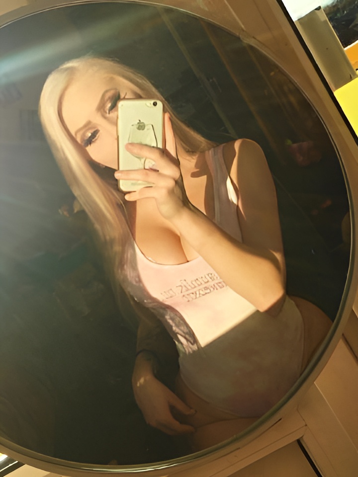 Анечка привлекальеная девушка из Советская гавань цена от 1500 руб