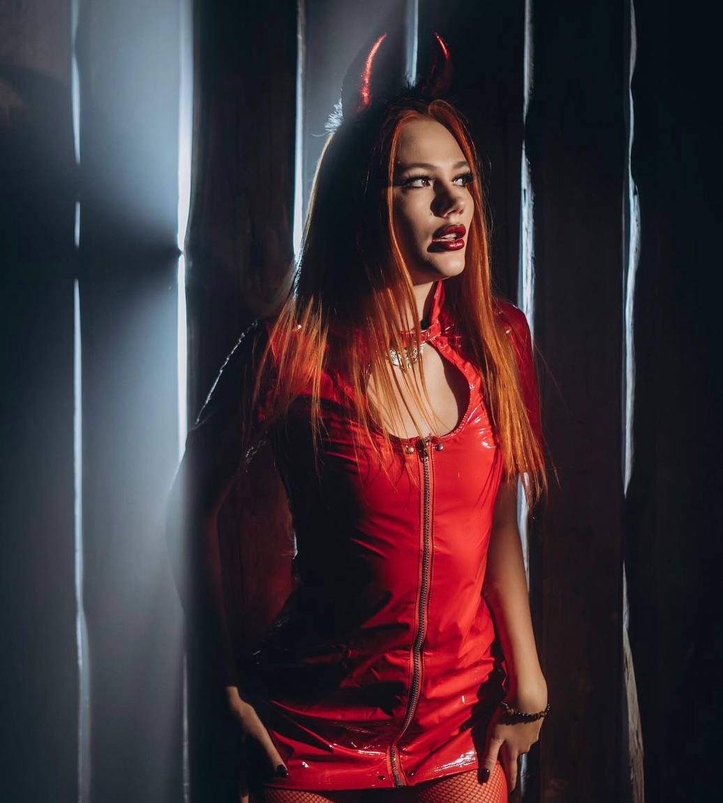 Дамира привлекальеная девушка из Советская гавань цена от 4000 руб