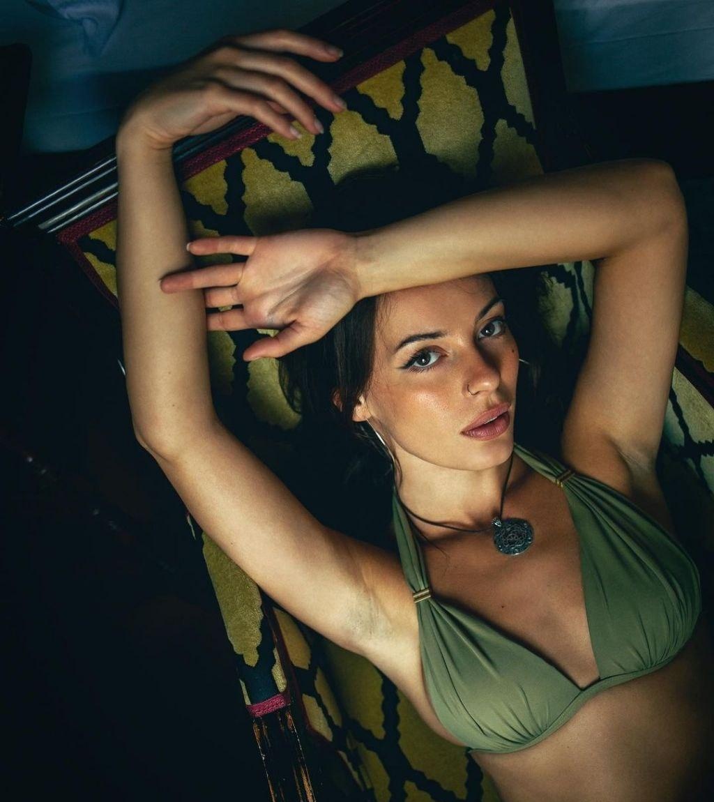 Эми привлекальеная девушка из Советская гавань цена от 7000 руб