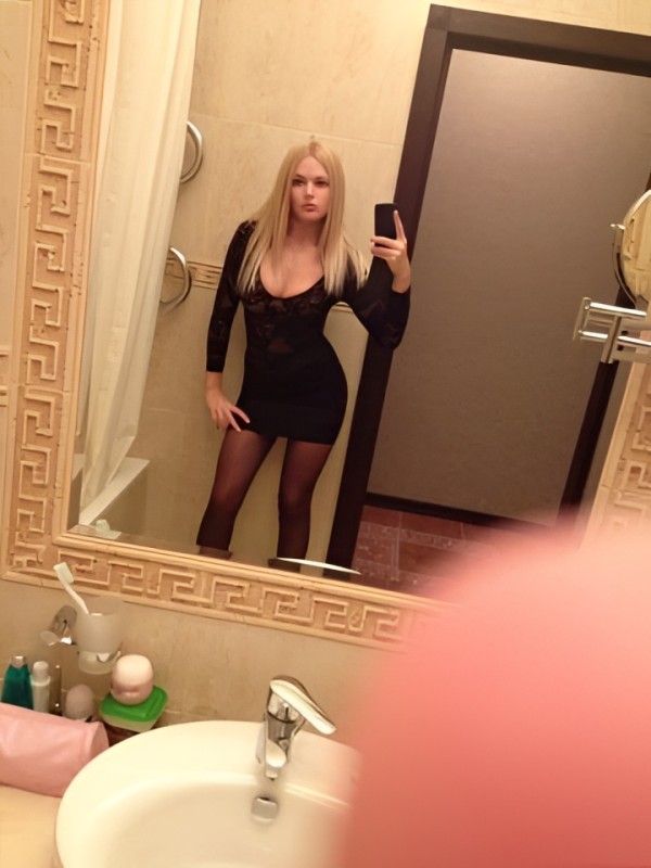 Лариса привлекательная девушка из Советская гавань цена от 1500 руб