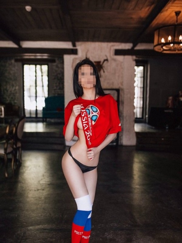 Яна привлекательная девушка из Советская гавань цена от 6000 руб