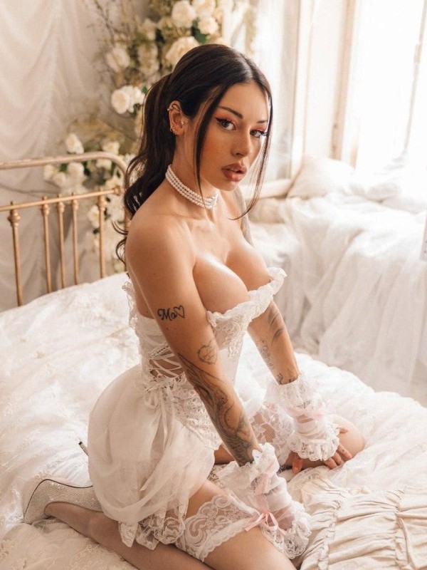 Славка привлекательная девушка из Советская гавань цена от 7000 руб